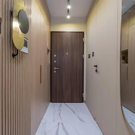 Vipwarsawapartments Zircon Mennica * Varsó