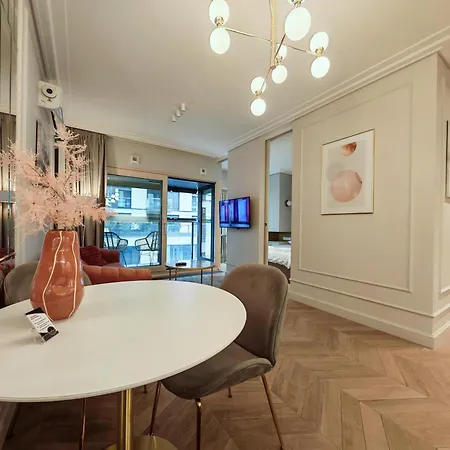 Vipwarsawapartments Zircon Mennica