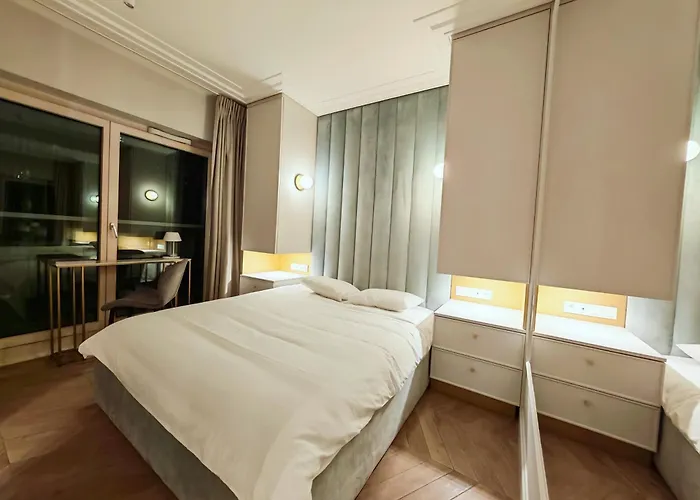 Vipwarsawapartments Zircon Mennica Apartman