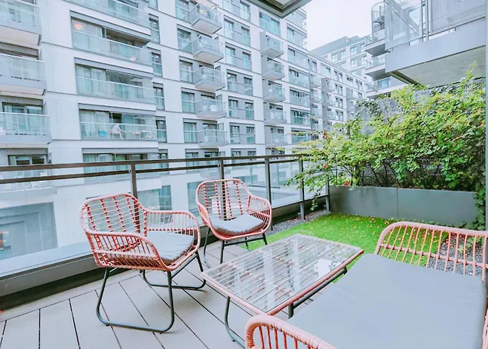 Vipwarsawapartments Zircon Mennica *