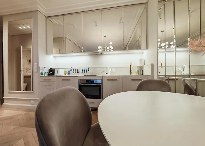 Vipwarsawapartments Zircon Mennica *