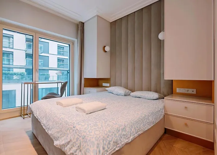 Vipwarsawapartments Zircon Mennica *