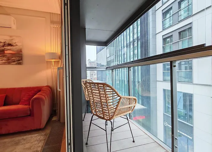 Vipwarsawapartments Zircon Mennica Apartman Varsó