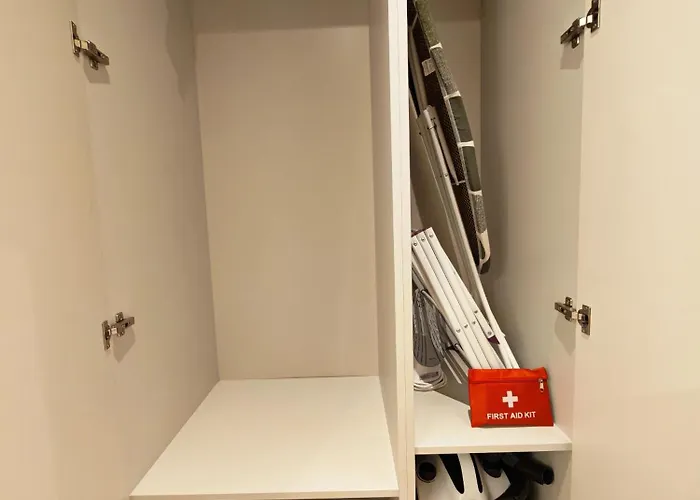 Vipwarsawapartments Zircon Mennica * Varsó