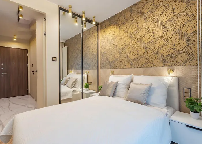 Vipwarsawapartments Zircon Mennica Apartman Varsó