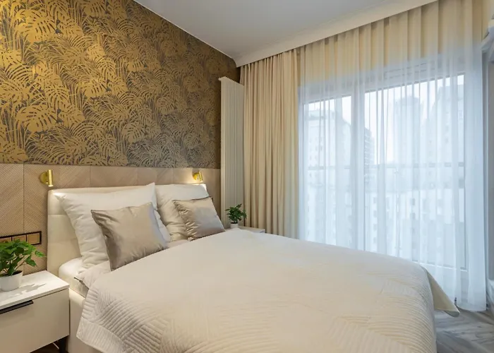 Vipwarsawapartments Zircon Mennica