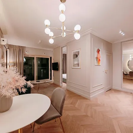 Vipwarsawapartments Zircon Mennica *