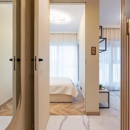 דירה Vipwarsawapartments Zircon Mennica ורשה